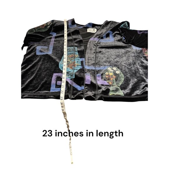 Vintage Copa Cabana Black Velvet Open Cardigan With Abstract Vase Print - Picture 9 of 9